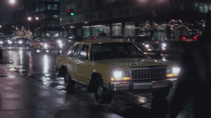 Ford LTD Crown Victoria