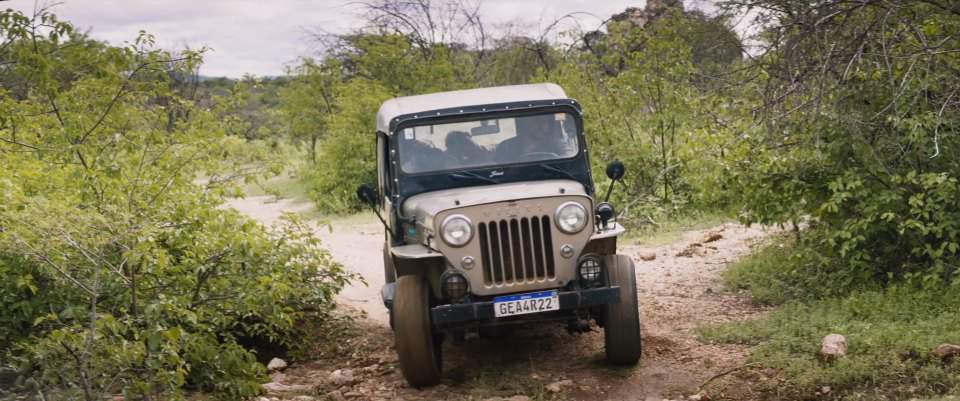 Willys M606