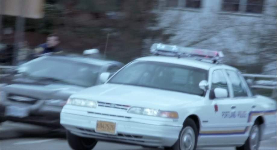 Ford Crown Victoria