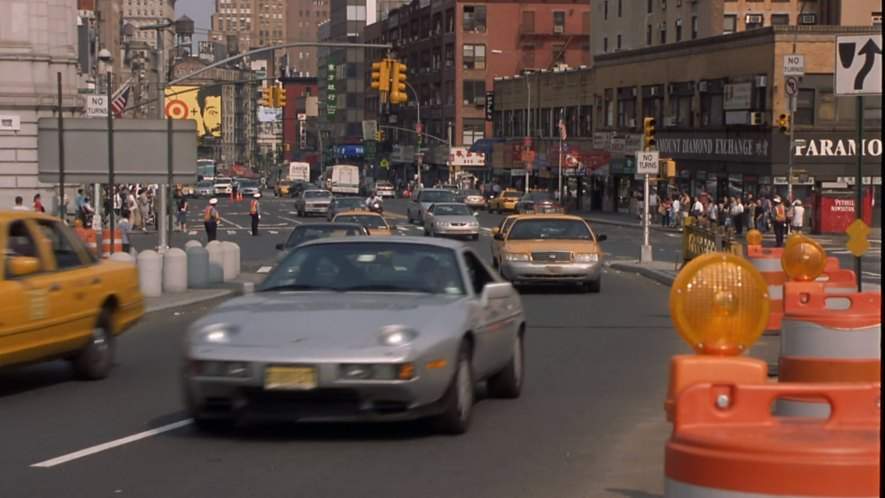 Porsche 928
