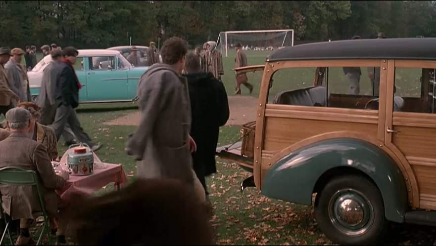 Ford Super De Luxe Station Wagon