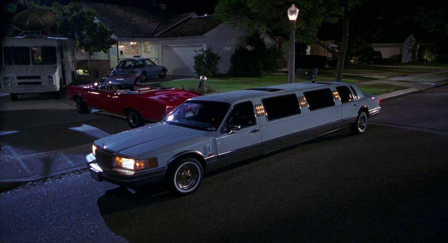 Lincoln Town Car Stretched Limousine
