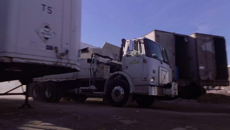 Volvo Xpeditor WX 64