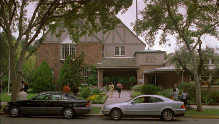 Mercedes-Benz CLK 320