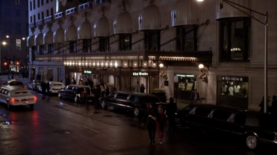 Lincoln Town Car Stretched Limousine