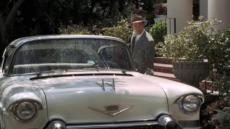 Cadillac Sedan DeVille