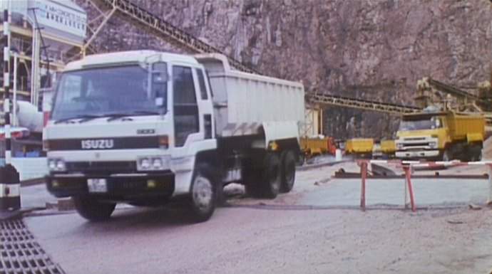 Isuzu EXR