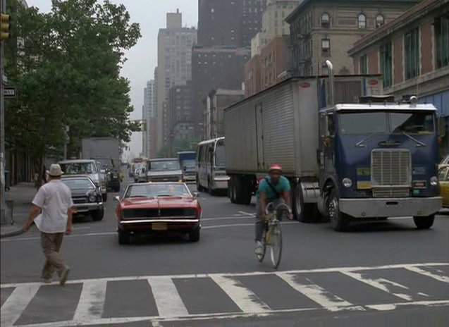 White-Freightliner WFT-6364T