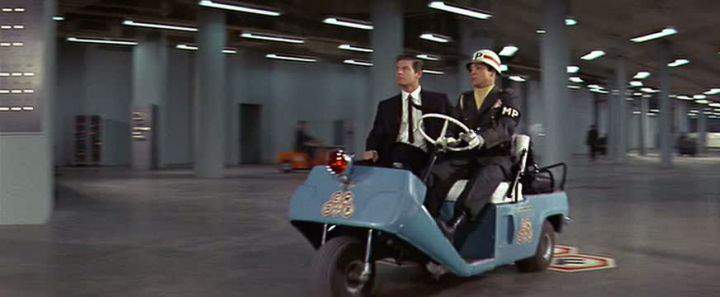 Cushman Golfster