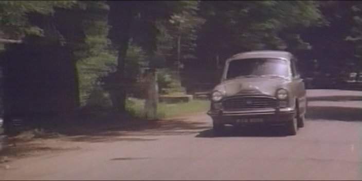 Hindustan Ambassador MkIV