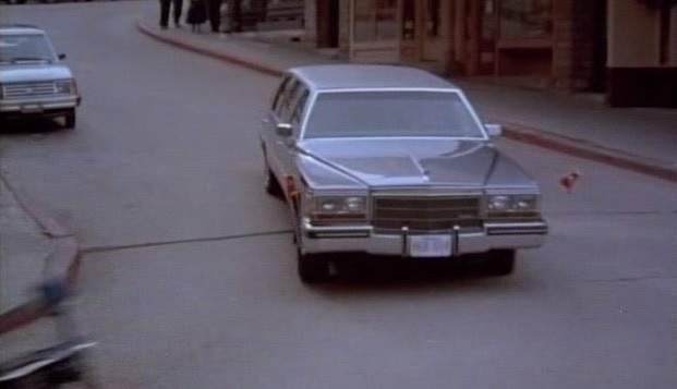 Cadillac Sedan DeVille Stretched Limousine