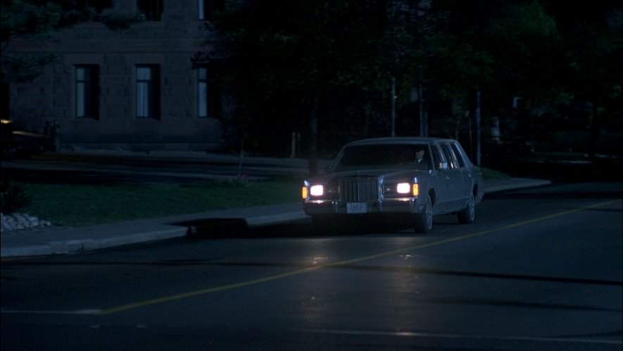 Lincoln Town Car Stretched Limousine