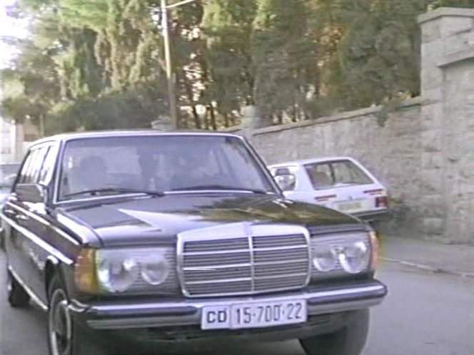 Mercedes-Benz 240 D Lang