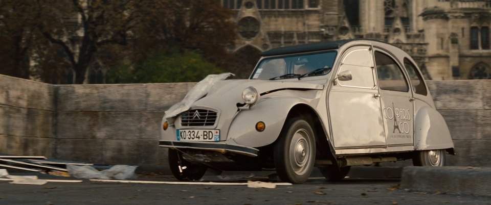 1986 Citroën 2CV 6 in RED 2