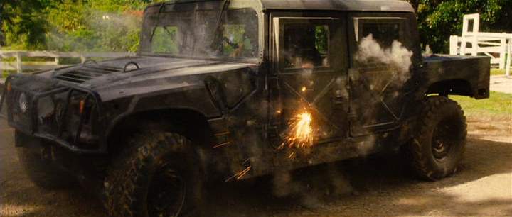 AM General HMMWV M1043