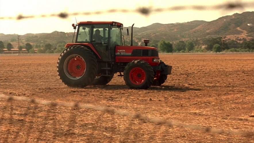 Kubota M120