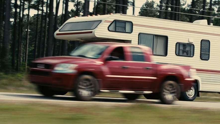 Mitsubishi Raider