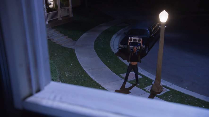 Lincoln Town Car Stretched Limousine