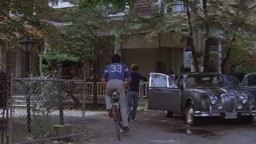 Daimler 2½ Litre V8