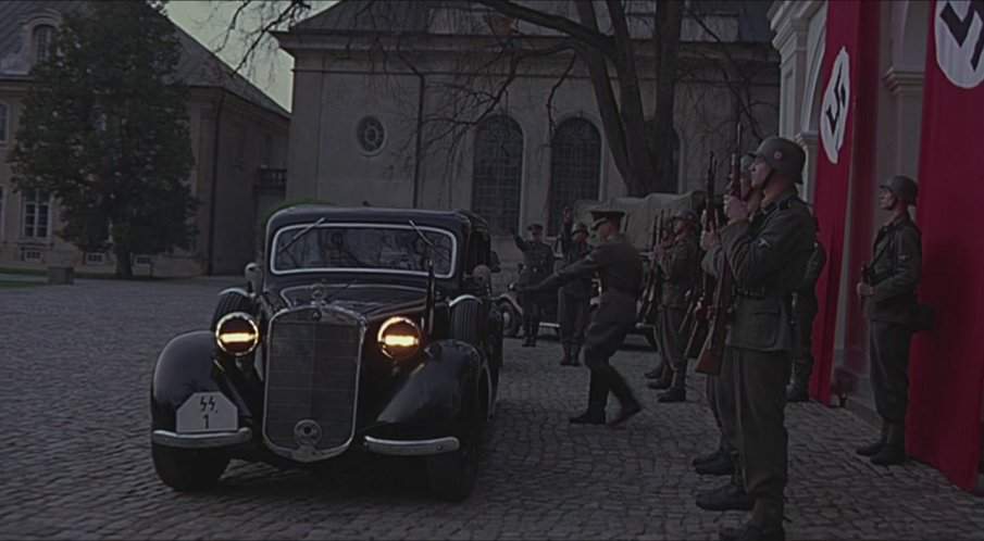 Mercedes-Benz 230 Lang