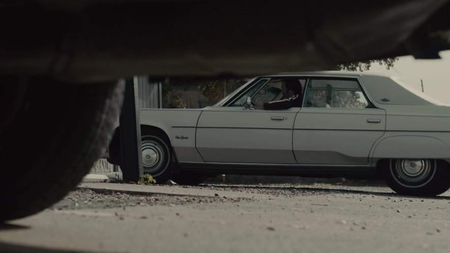 Chrysler New Yorker Brougham