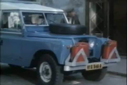 Land-Rover 109'' Series IIa