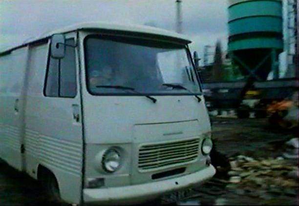 Peugeot J7