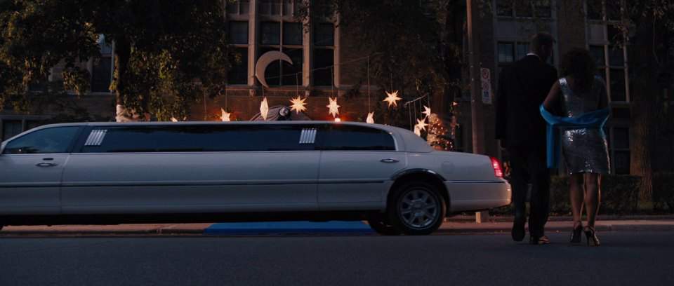 Lincoln Town Car Stretched Limousine