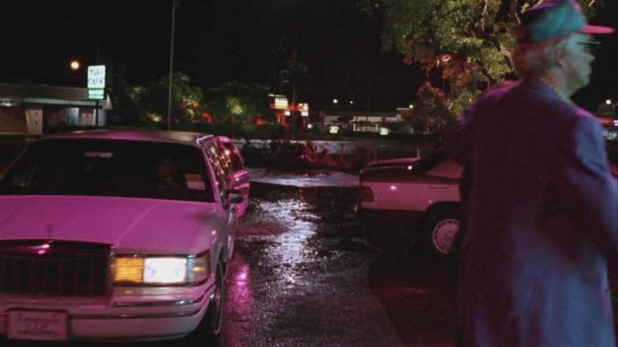 Lincoln Town Car Stretched Limousine