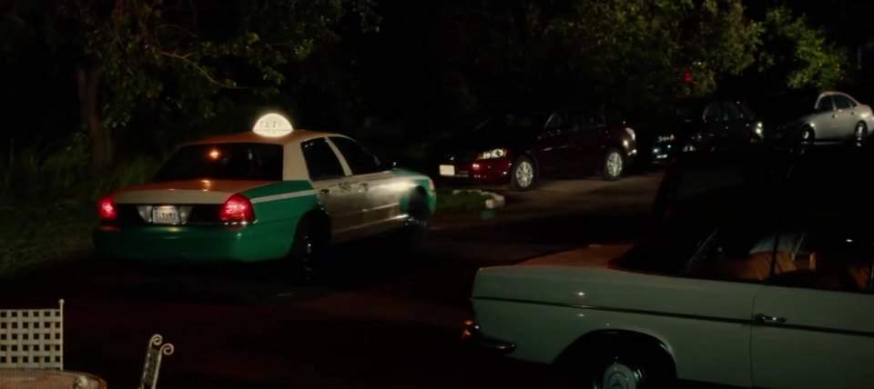 Ford Crown Victoria
