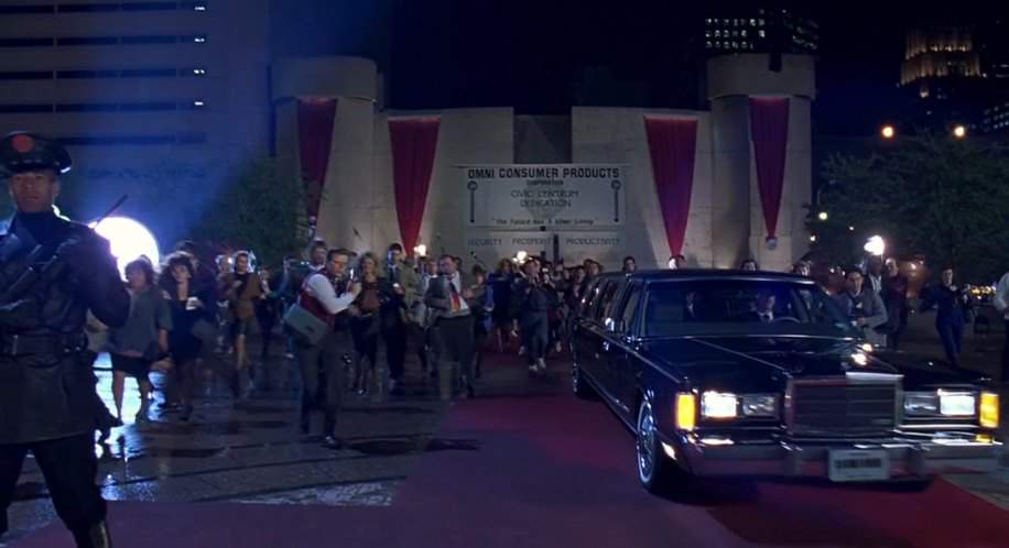Lincoln Town Car Stretched Limousine