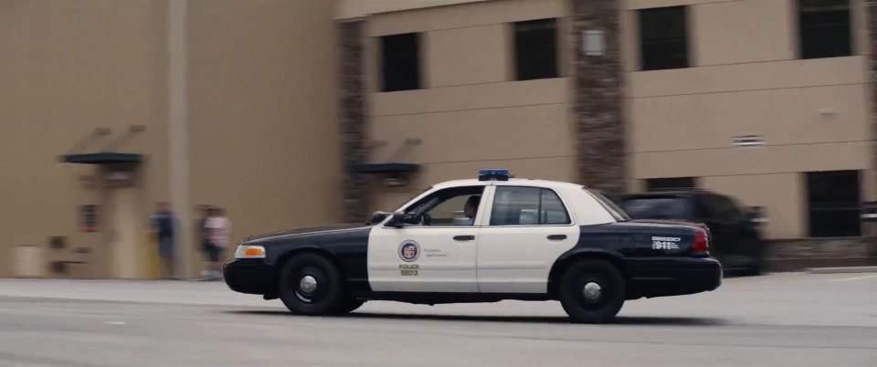 Ford Crown Victoria