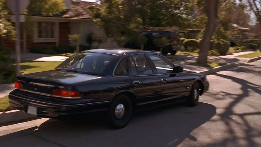 Ford Crown Victoria