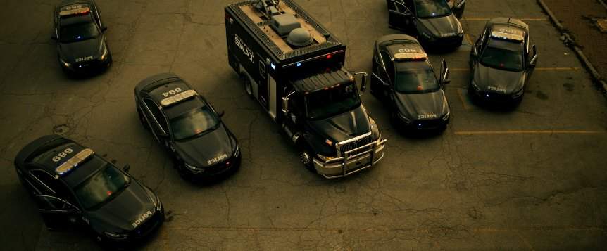 International 4000-Series LP