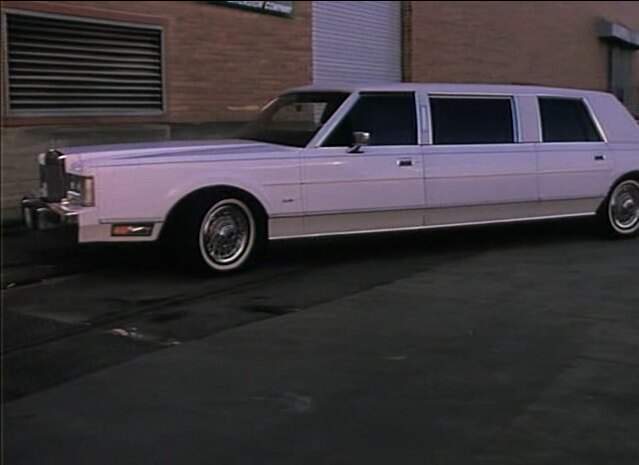 Lincoln Town Car Stretched Limousine
