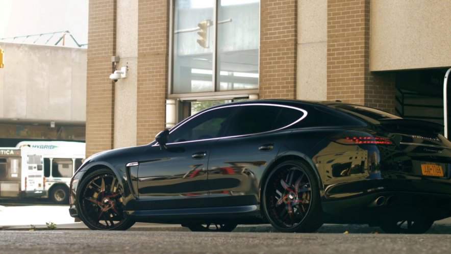 Porsche Panamera 4S