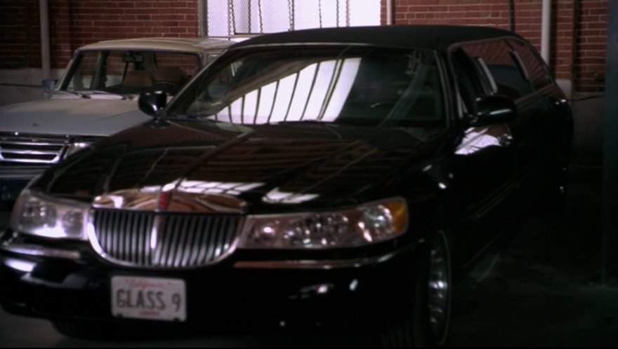 Lincoln Town Car Stretched Limousine