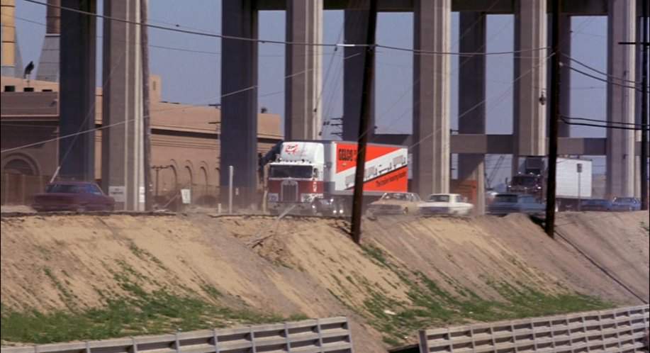 Kenworth K-100