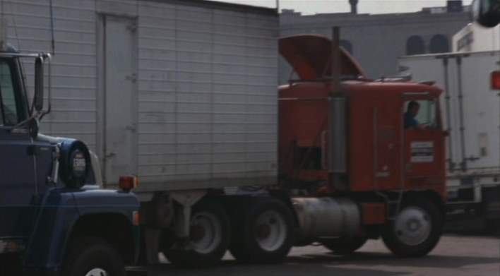 Kenworth K-100