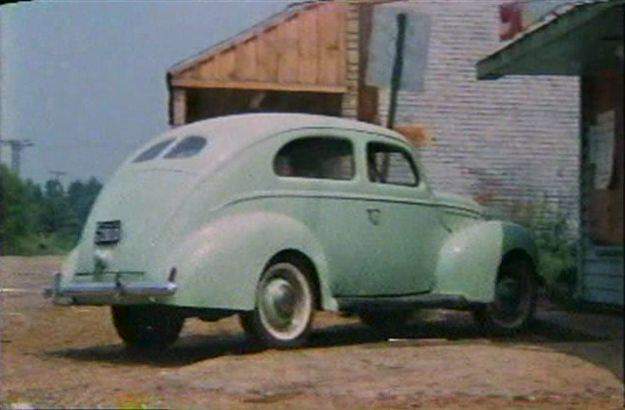 Ford V8 De Luxe