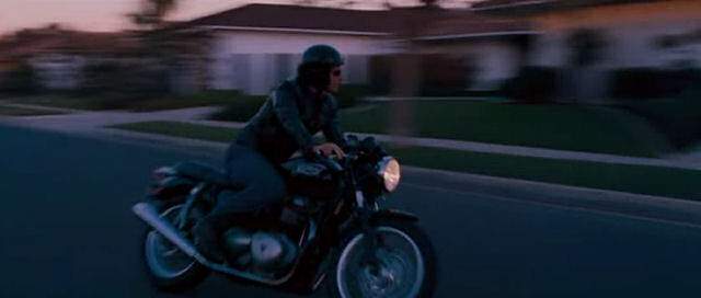 Triumph Thruxton 900