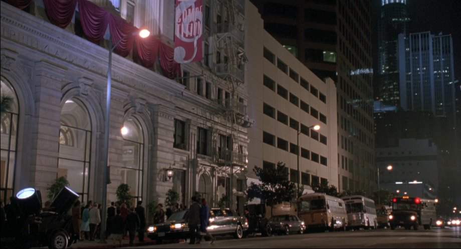 Lincoln Town Car Stretched Limousine