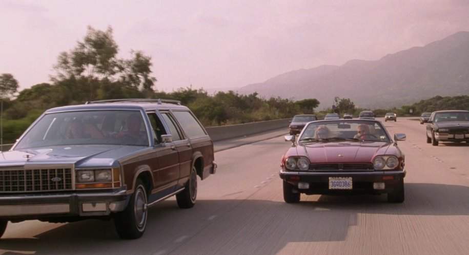 Ford LTD Country Squire