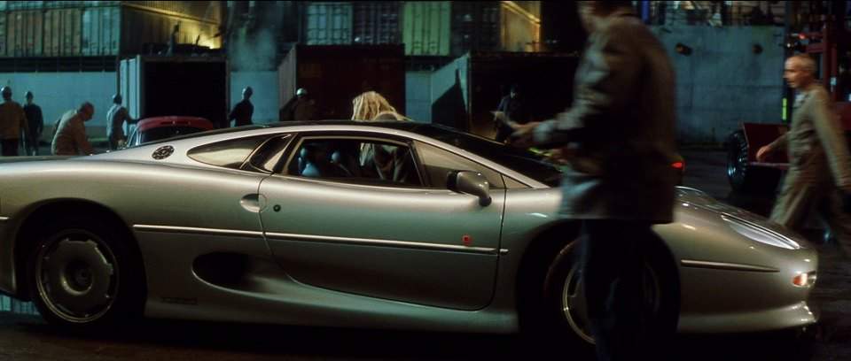 Jaguar XJ220