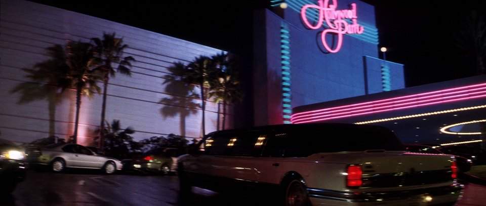Lincoln Town Car Stretched Limousine