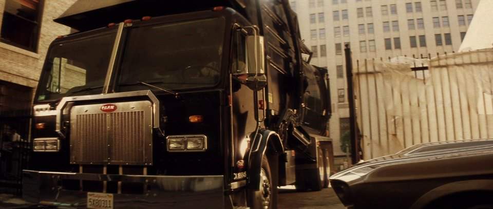 Peterbilt 320