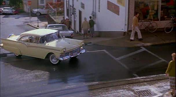 Ford Fairlane 500