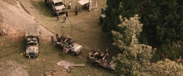 Land-Rover 110 Perentie 6x6