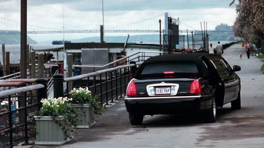 Lincoln Town Car Stretched Limousine