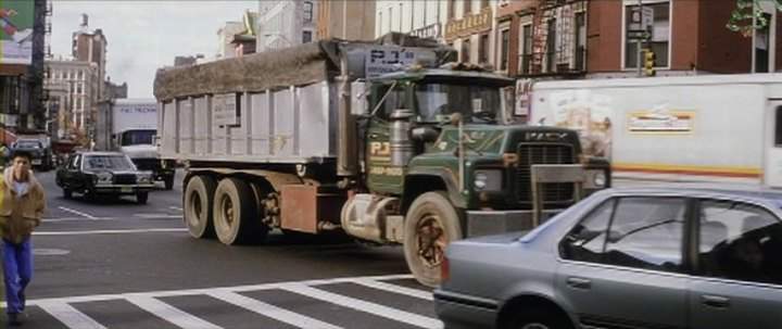 Mack R-Series